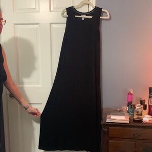 Elegant Black Sleeveless Dress